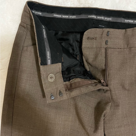 Express Editor dress pants size 2 straight leg Dark Tan khaki / brown beige - Picture 8 of 14